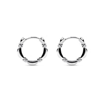 Etelle sterling silver ring with an intertwined design and lab-grown diamonds