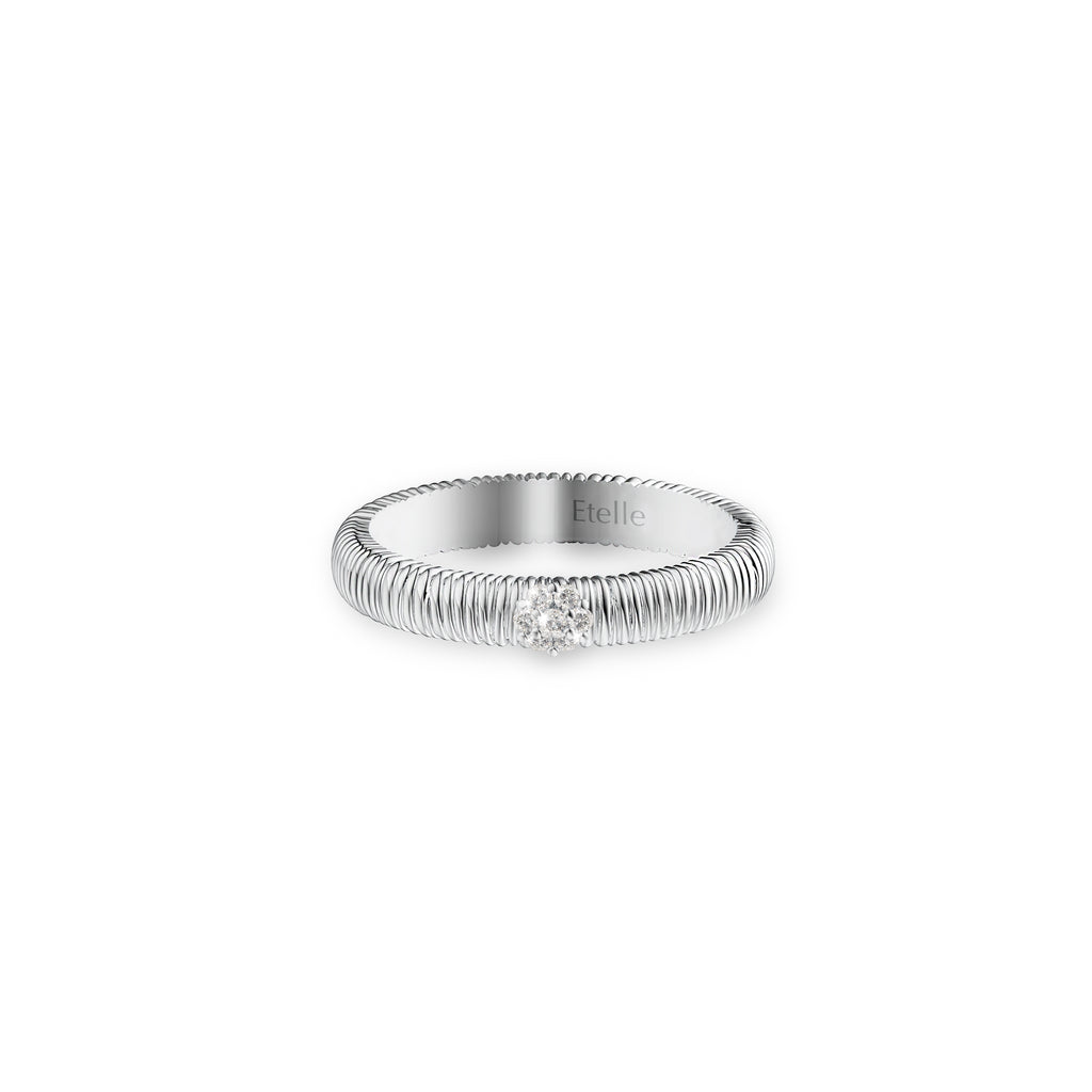 Etelle minimalist sterling silver ring with lab-grown diamonds and engraved line texture, 2.9mm band