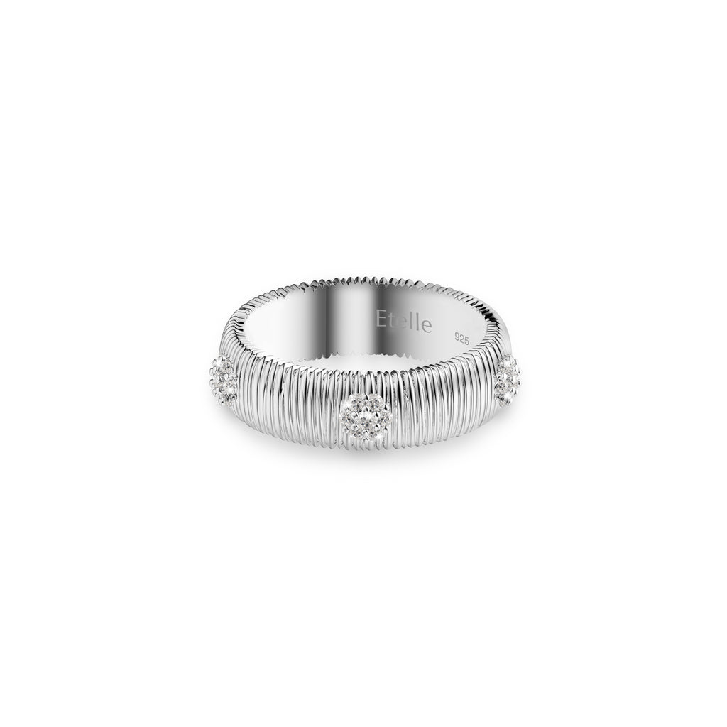 Etelle minimalist sterling silver ring with lab-grown diamonds and engraved line texture, 6mm band