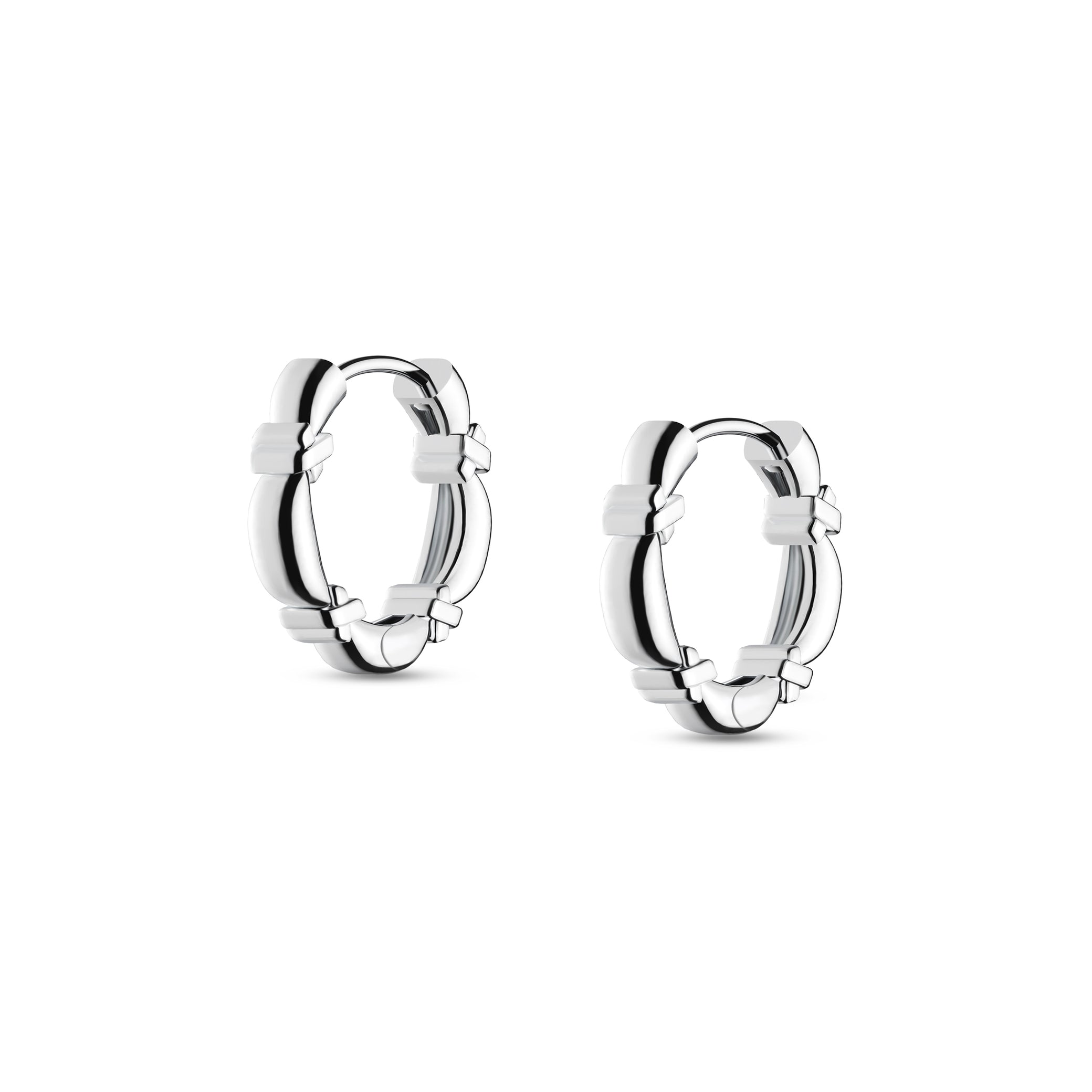 Etelle hoop earrings in sterling silver with an intertwined design