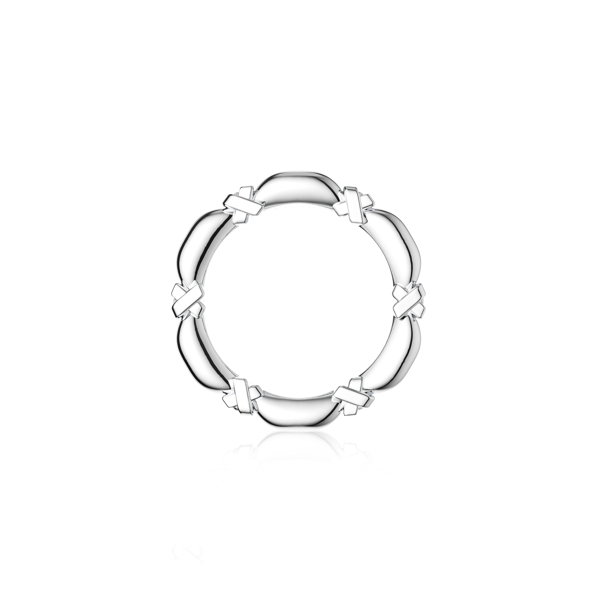 Etelle sterling silver ring featuring a 5mm intertwined band with lab-grown diamonds